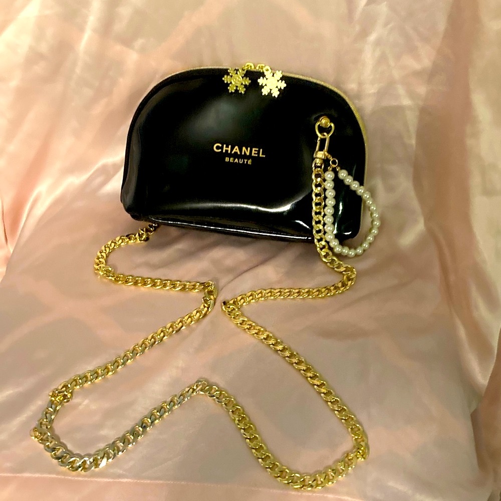CHANEL Beauty Maquillage Makeup Trousseau Bag & Jersey Chanel Paris Sample 1.5mL